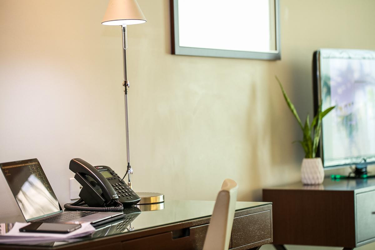 The Point Brisbane Hotel Bagian luar foto A floor lamp